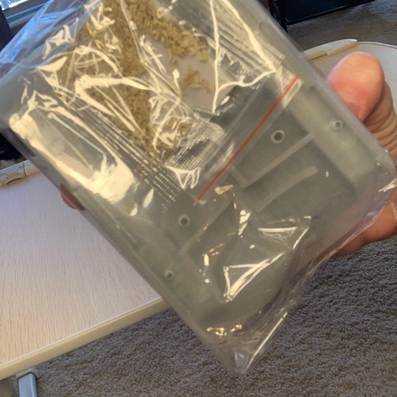 Cat Wall Corner Brushes (2 Pieces) Brand New Cat Supplies, Pet Grooming Products - Picture 5 of 9